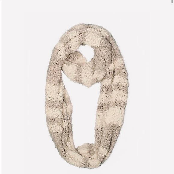 Kimchi Blue Winter Scarf - Picture 1 of 1